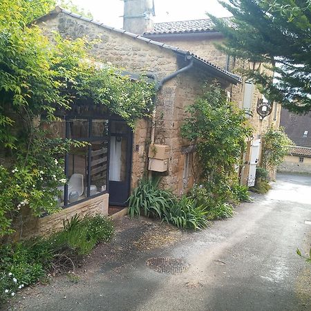 Chambre Du Sabotier - Studio Troglodytique - A 100 M Baignade En Riviere - Location De Canoe - Circuits Cyclo - Aire De Pique-Nique - 3 Restaurants Castelnaud-la-Chapelle Exterior foto